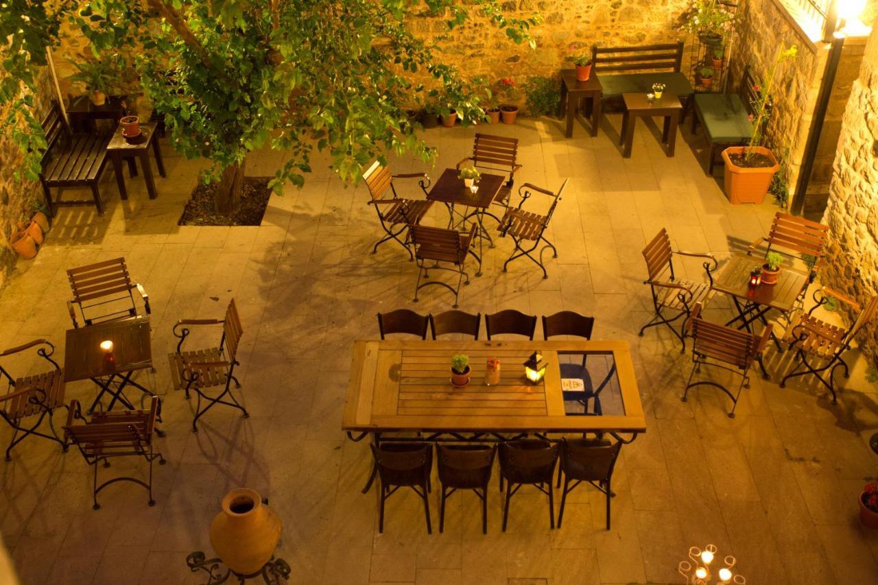 ברגאמה Aristonicus Boutique Hotel מראה חיצוני תמונה