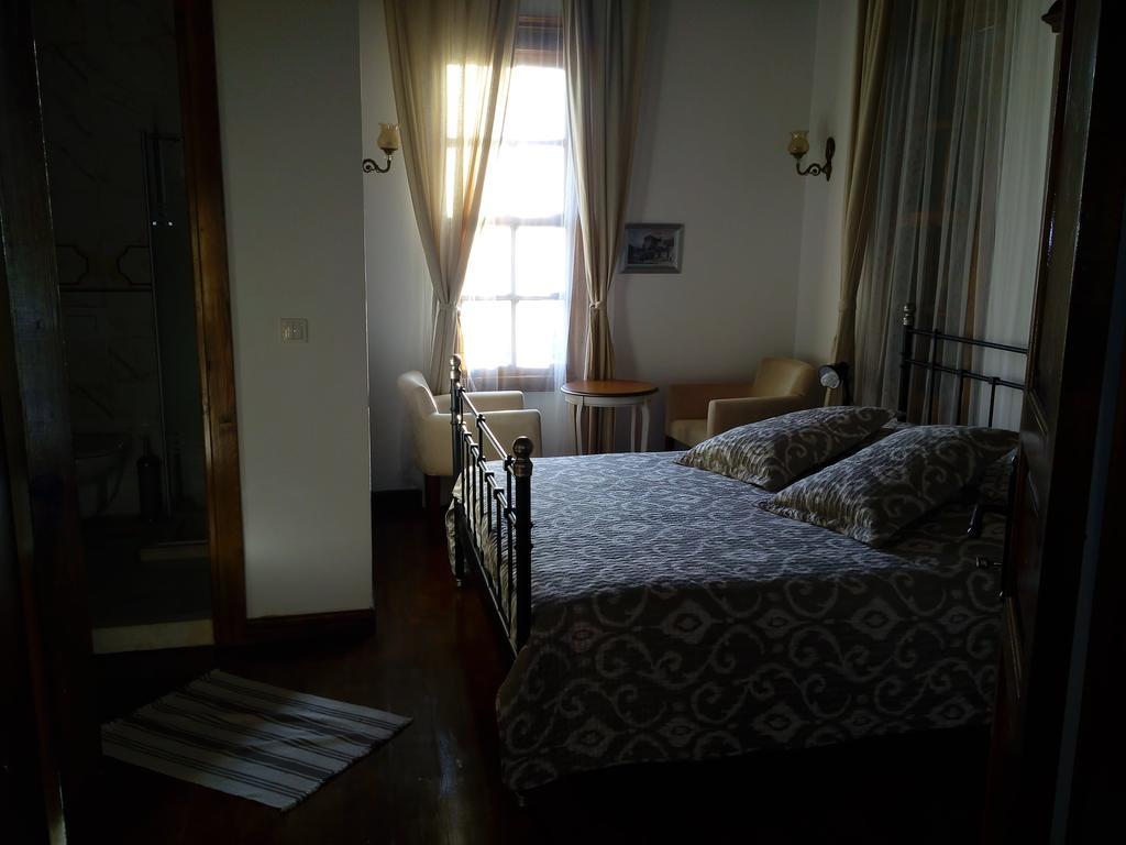 ברגאמה Aristonicus Boutique Hotel חדר תמונה