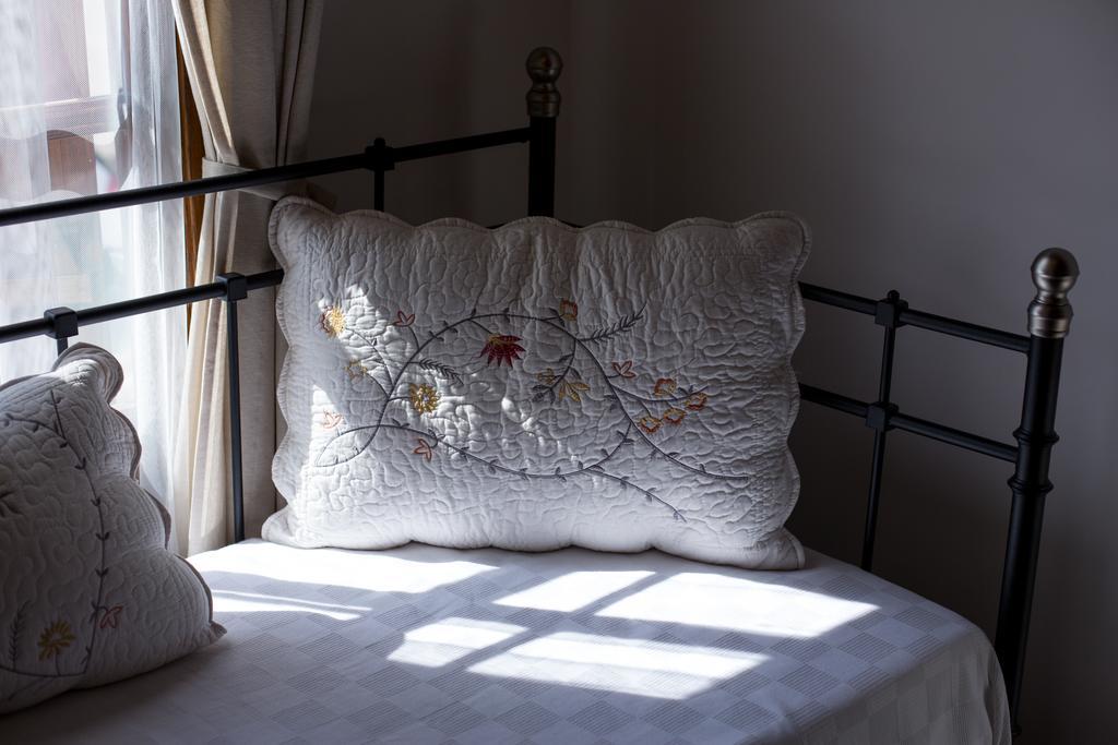 ברגאמה Aristonicus Boutique Hotel חדר תמונה