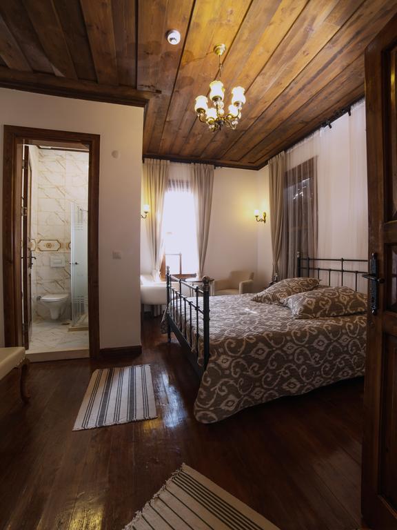 ברגאמה Aristonicus Boutique Hotel חדר תמונה