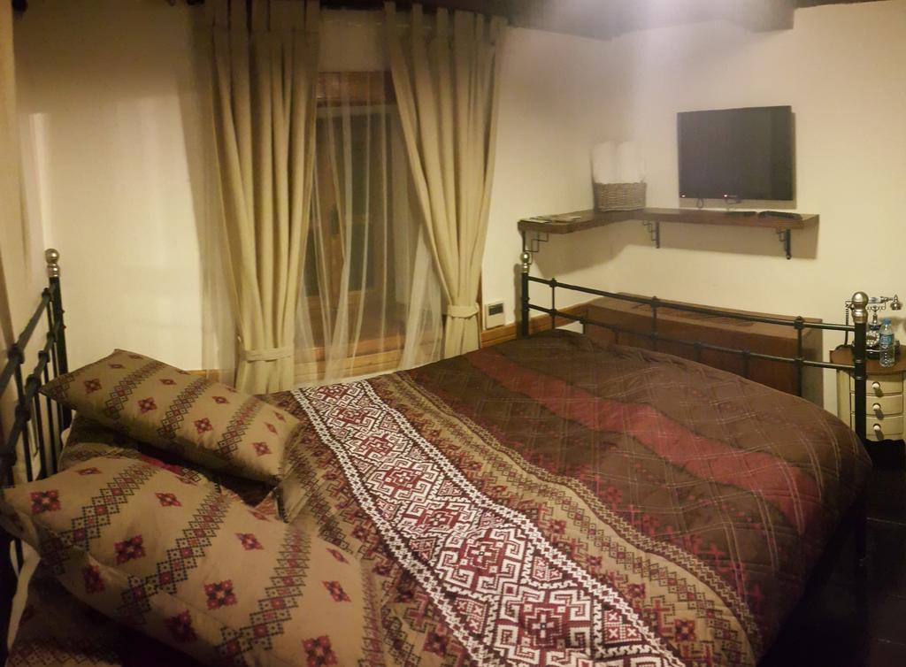 ברגאמה Aristonicus Boutique Hotel חדר תמונה