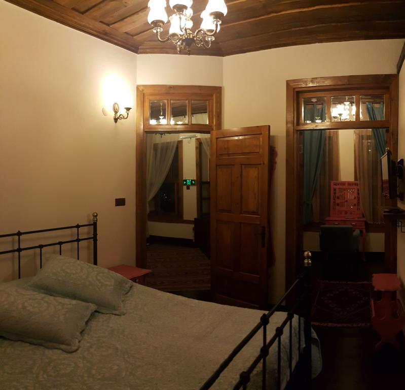 ברגאמה Aristonicus Boutique Hotel חדר תמונה