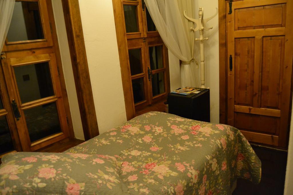 ברגאמה Aristonicus Boutique Hotel חדר תמונה
